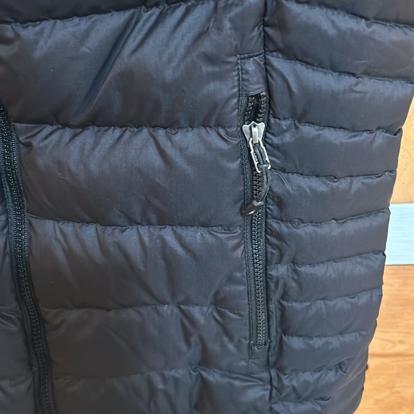 Patagonia Down Vest - Picture 5 of 5